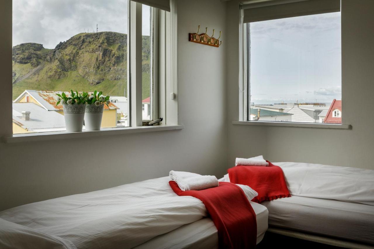 Guesthouse Sunnuhóll Vestmannaeyjar Exterior foto